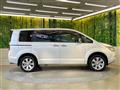 2013 Mitsubishi Delica D5