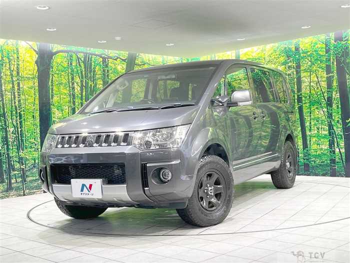 2018 Mitsubishi Delica D5