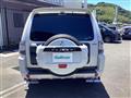 2012 Mitsubishi Pajero