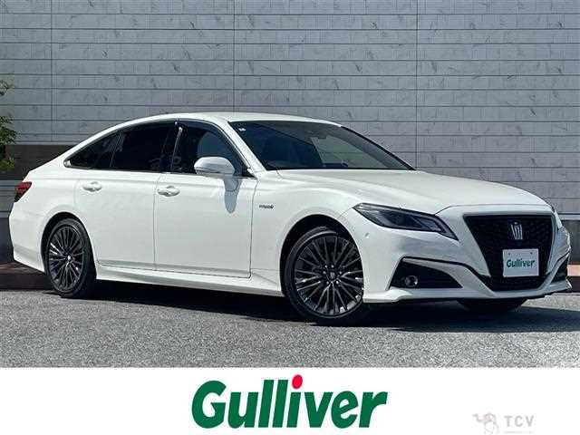 2020 Toyota Crown Hybrid