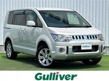 2017 Mitsubishi Delica D5