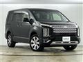 2021 Mitsubishi Delica D5
