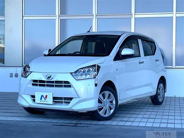 2017 Daihatsu Mira Es