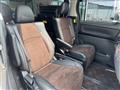 2013 Toyota Alphard