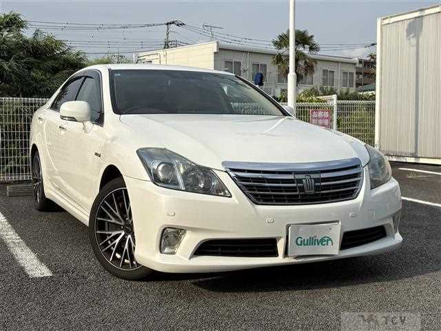 2010 Toyota Crown Hybrid
