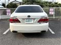 2010 Toyota Crown Hybrid