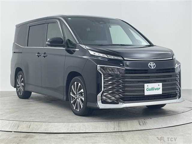 2023 Toyota Voxy