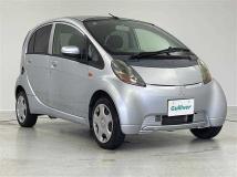 2010 Mitsubishi i