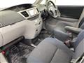 2005 Toyota Noah