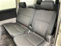 2005 Toyota Noah