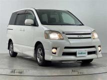 2005 Toyota Noah