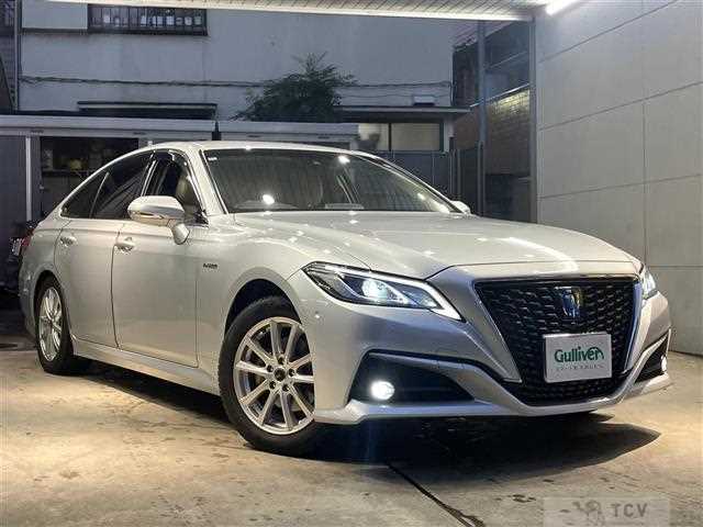 2018 Toyota Crown Hybrid