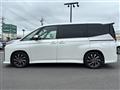 2022 Toyota Voxy