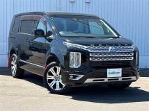2019 Mitsubishi Delica D5