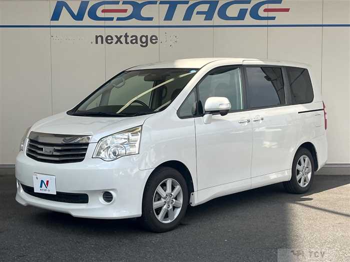 2011 Toyota Noah