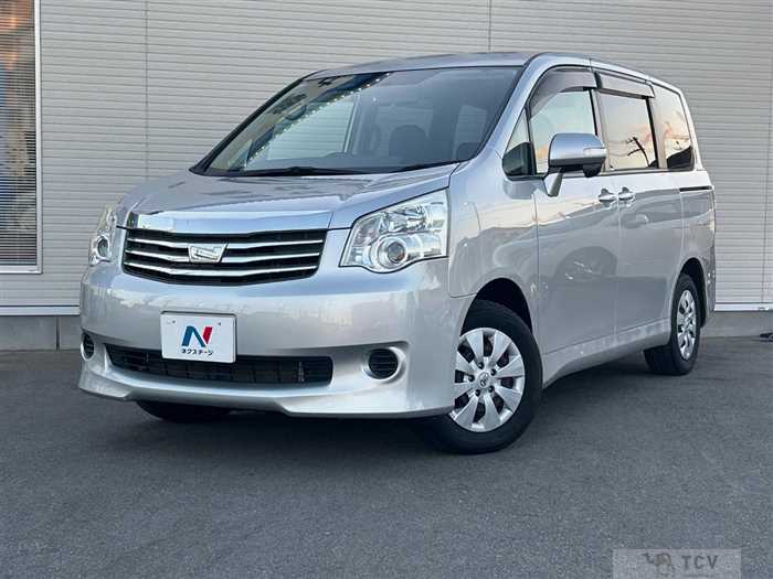 2013 Toyota Noah