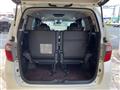 2013 Toyota Alphard