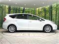 2015 Toyota PRIUS α