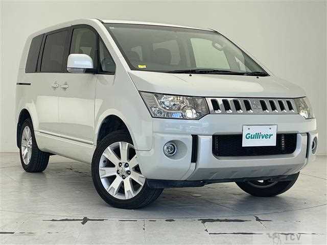 2017 Mitsubishi Delica D5