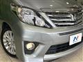 2013 Toyota Alphard