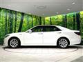2013 Toyota Crown Hybrid