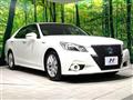 2013 Toyota Crown Hybrid