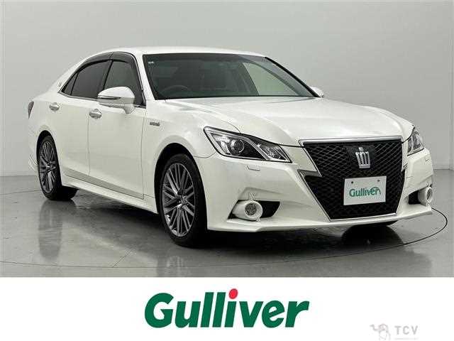 2013 Toyota Crown Hybrid