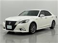 2013 Toyota Crown Hybrid