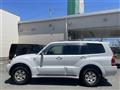 2003 Mitsubishi Pajero