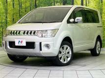 2010 Mitsubishi Delica D5