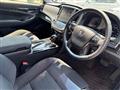 2013 Toyota Crown Hybrid