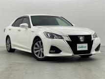 2016 Toyota Crown Hybrid