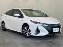 2018 Toyota Prius PHV