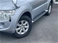 2013 Mitsubishi Pajero