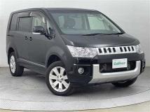 2018 Mitsubishi Delica D5