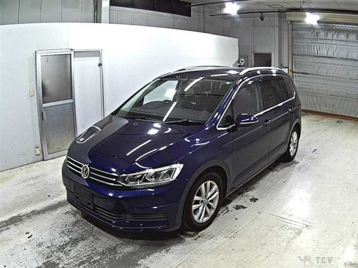 2017 Volkswagen Golf Touran