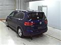 2017 Volkswagen Golf Touran