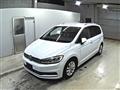 2017 Volkswagen Golf Touran
