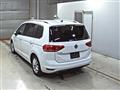 2017 Volkswagen Golf Touran