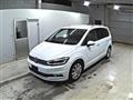 2017 Volkswagen Golf Touran