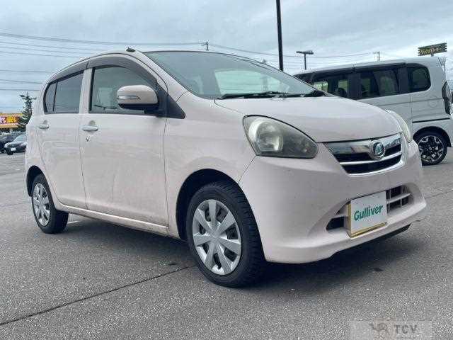 2012 Daihatsu Mira Es