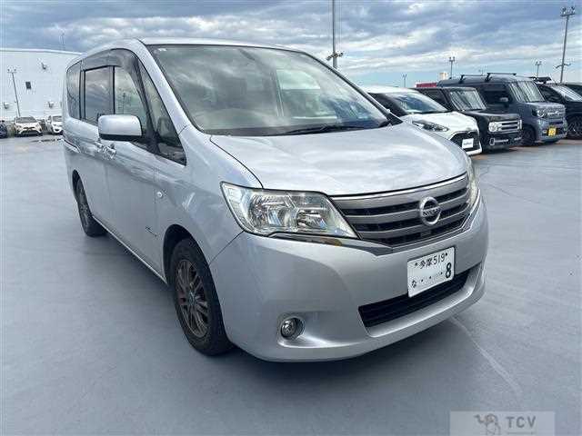 2013 Nissan Serena