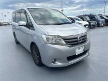 2013 Nissan Serena