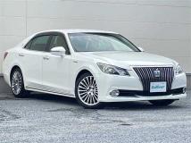 2015 Toyota Crown Majesta