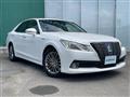 2013 Toyota Crown Hybrid