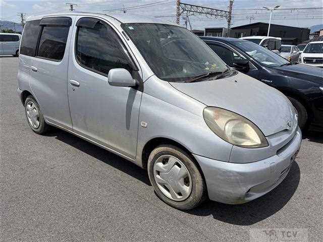 2002 Toyota Fun Cargo