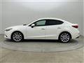 2017 Mazda Axela