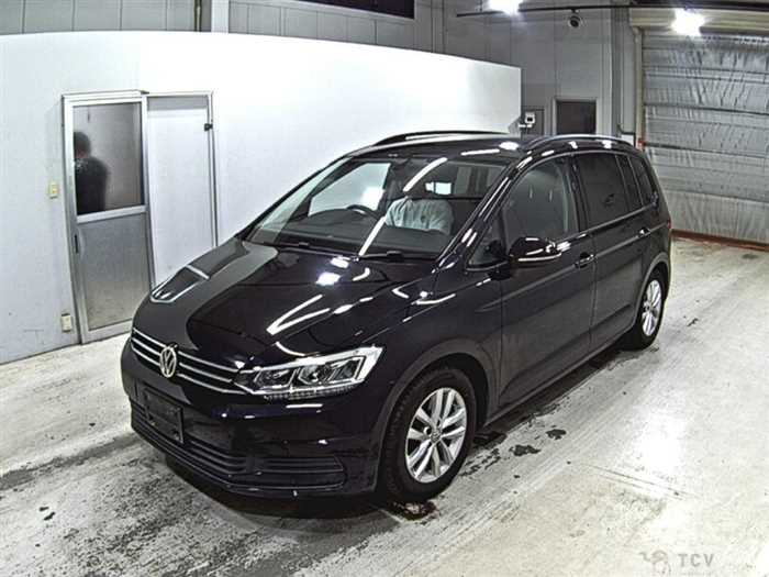 2016 Volkswagen Golf Touran