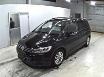 2016 Volkswagen Golf Touran