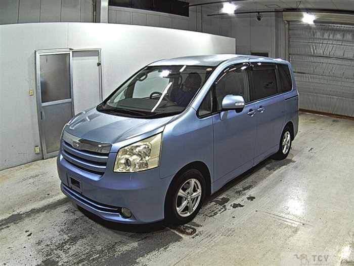 2010 Toyota Noah
